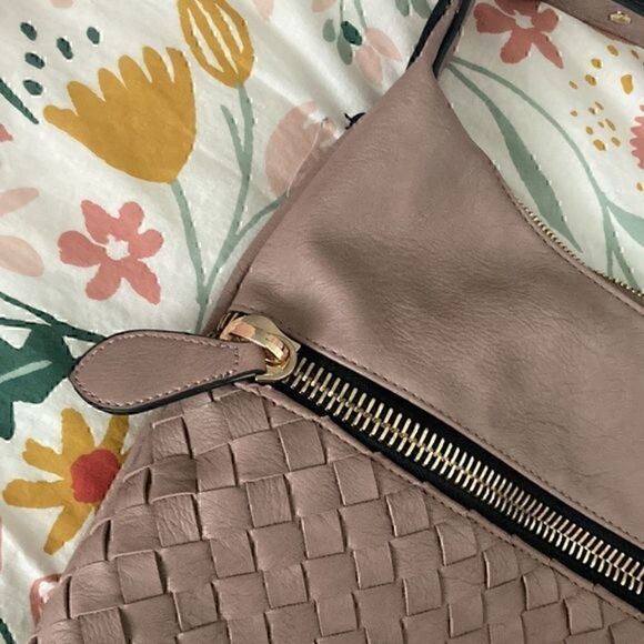 Madison West purse      - Picture 2 of 10